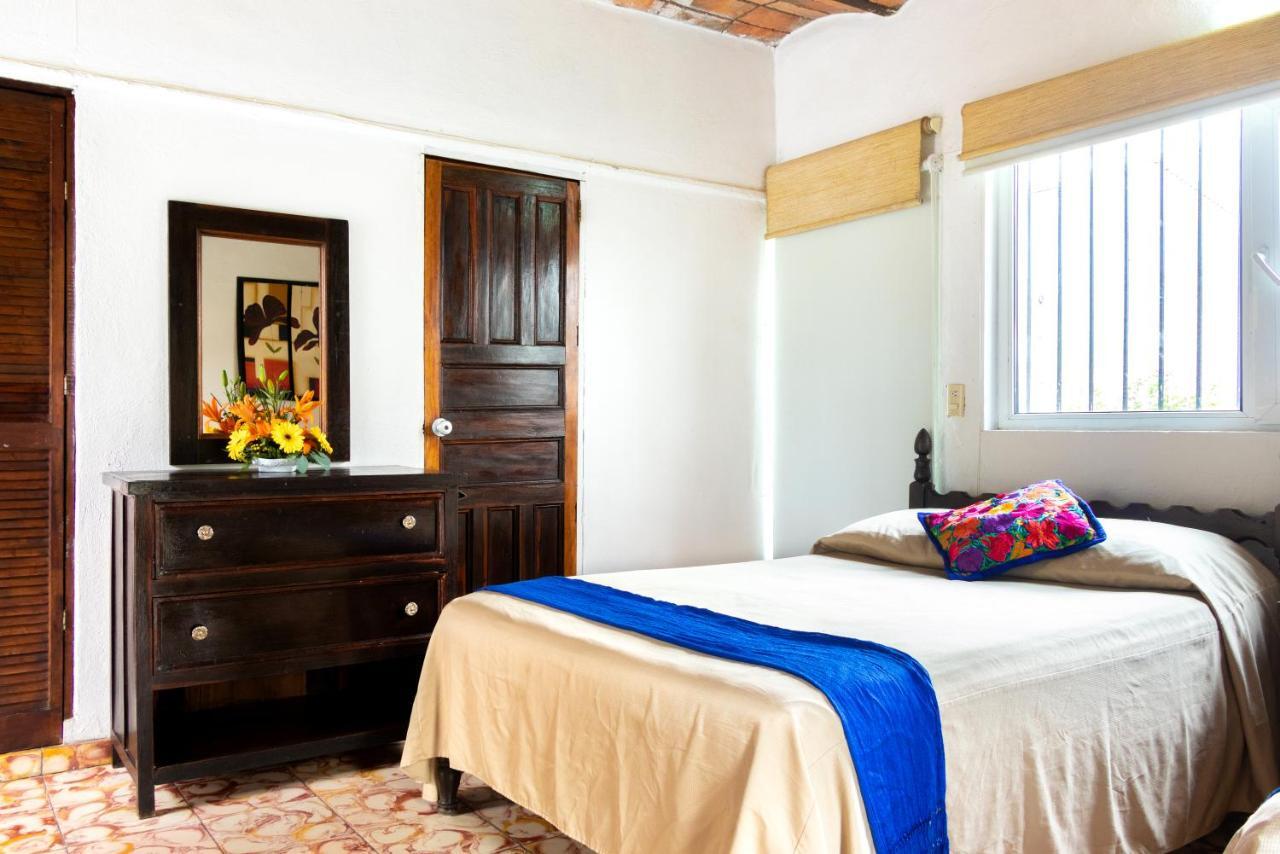 פוארטו ואלארטה Hotel Posada De Roger מראה חיצוני תמונה